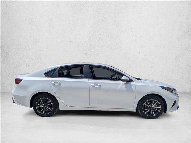 Used 2024 Kia Forte LXS w/ LXS Technology Package FWD image 2