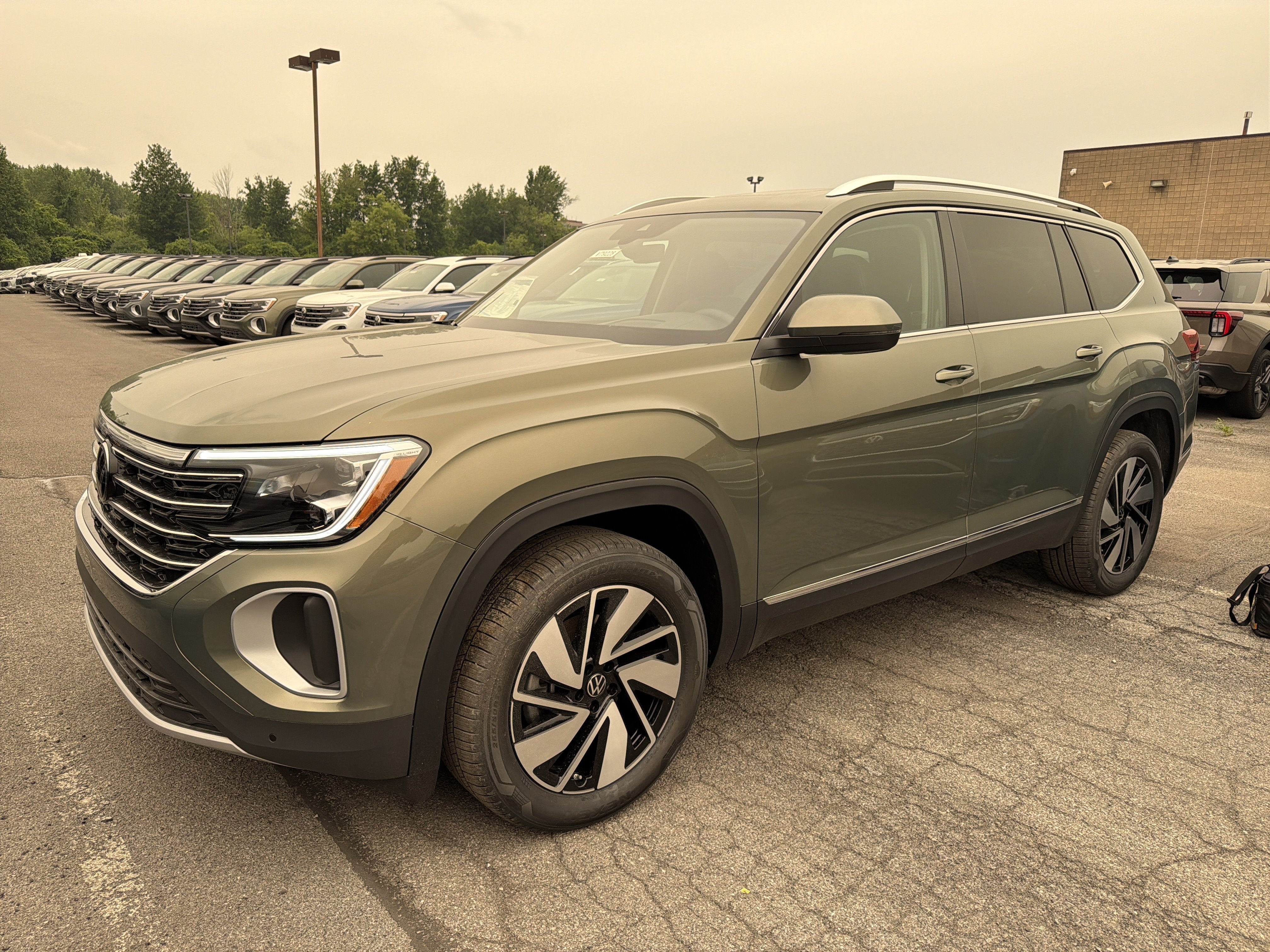 New 2026 Volkswagen Atlas SEL AWD/4WD image 3