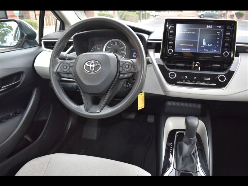 Used 2021 Toyota Corolla LE w/ Carpet Mat Package (TMS) FWD image 29