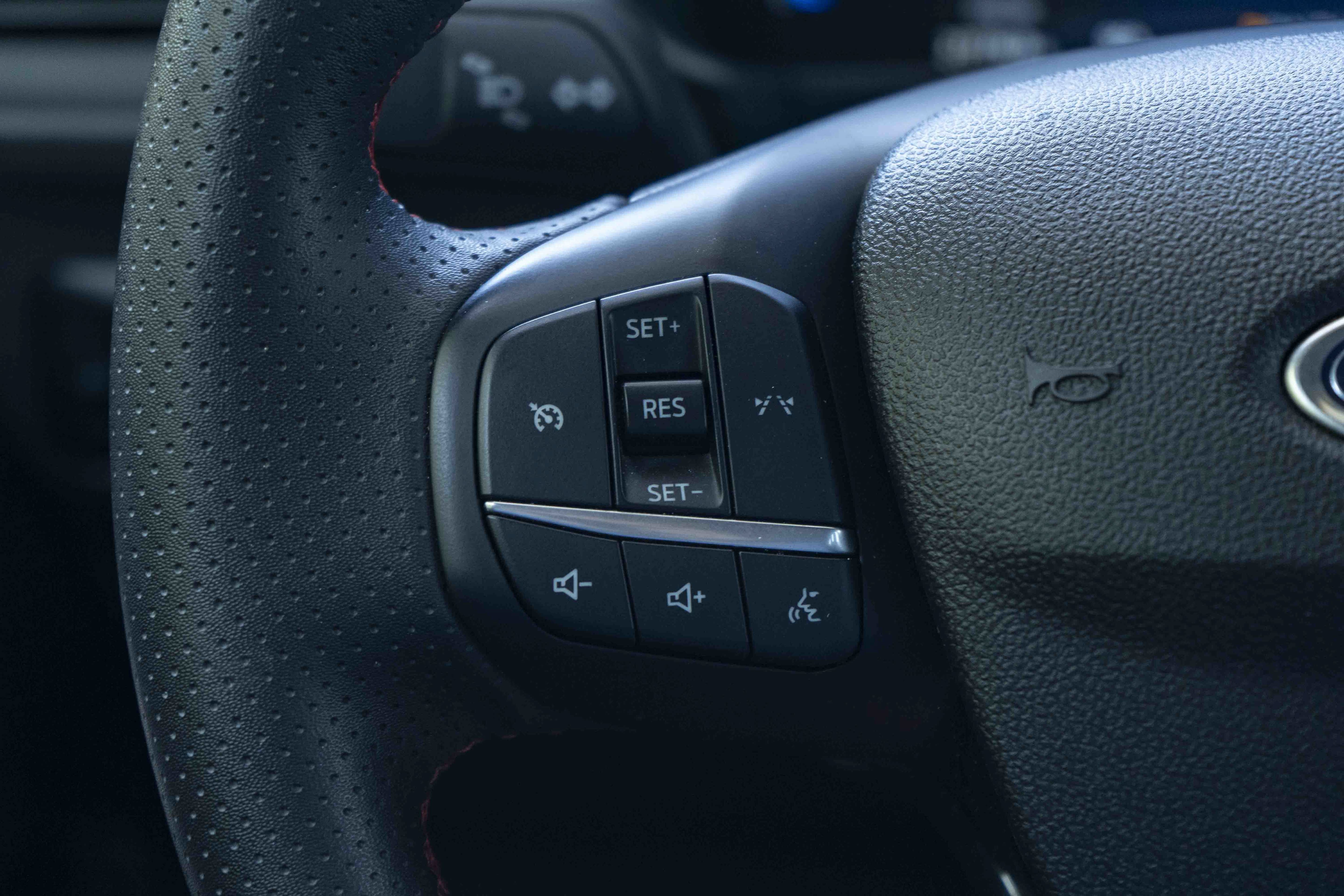 Used 2025 Ford Escape ST-Line Select AWD/4WD image 20