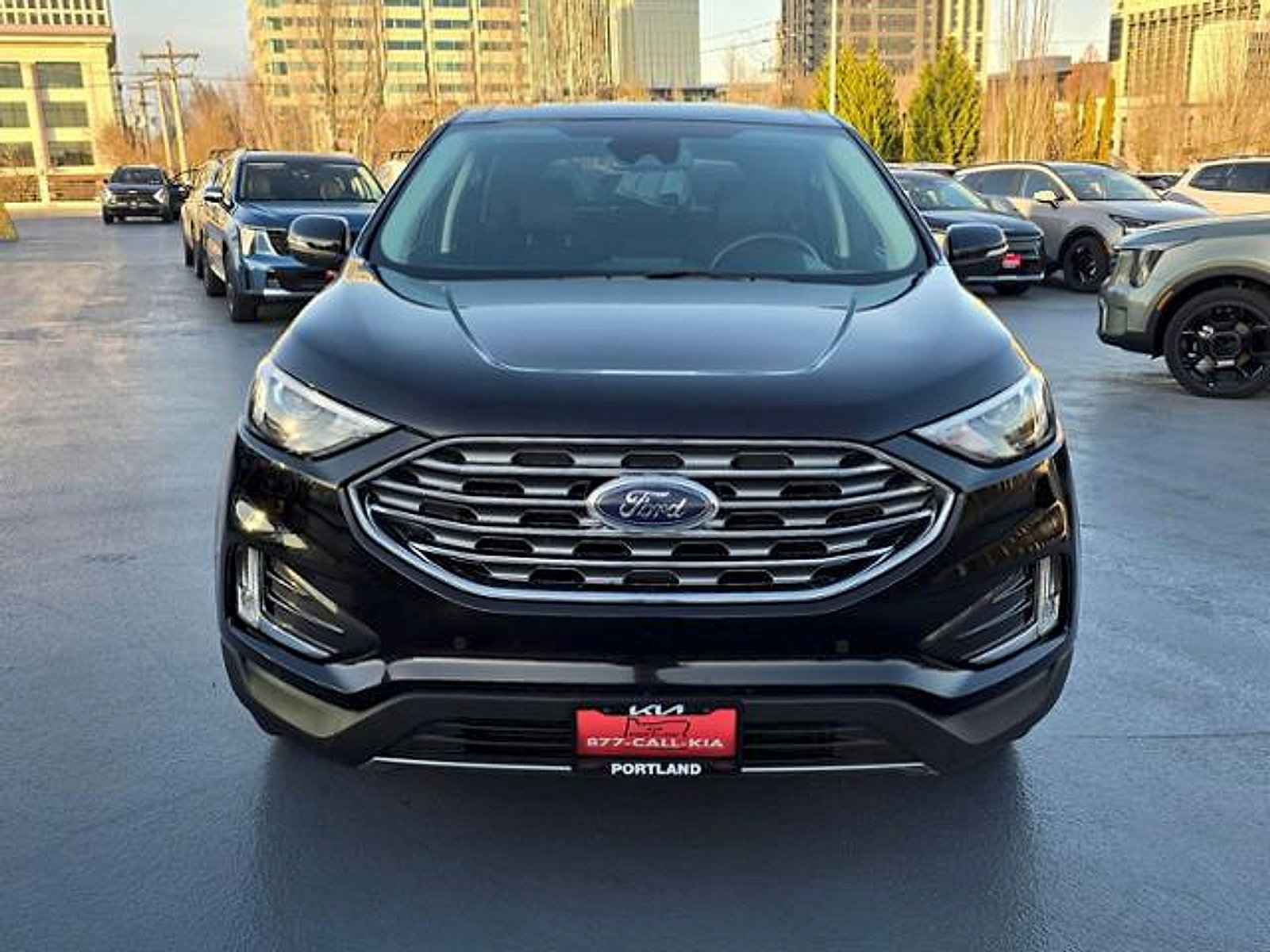 Used 2024 Ford Edge Titanium image 8