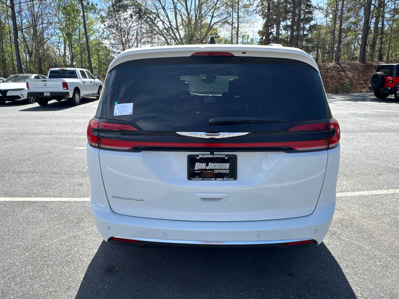 New 2026 Chrysler Pacifica Pinnacle FWD image 7