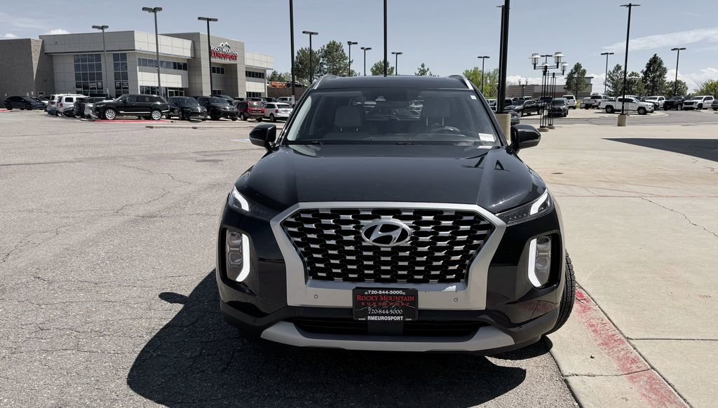 Used 2021 Hyundai Palisade SEL w/ Premium Package AWD/4WD image 3
