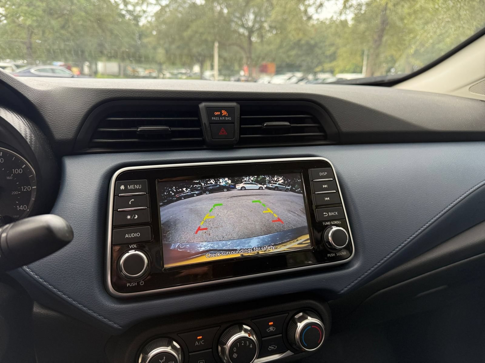 Used 2025 Nissan Versa SV FWD image 21