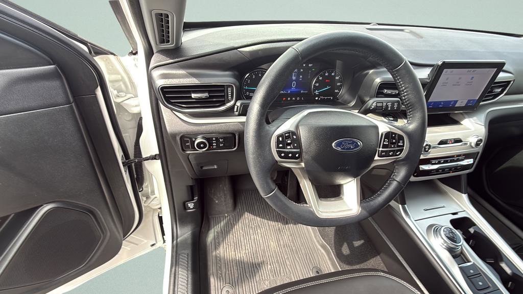 Certified 2023 Ford Explorer XLT w/ Equipment Group 202A image 23