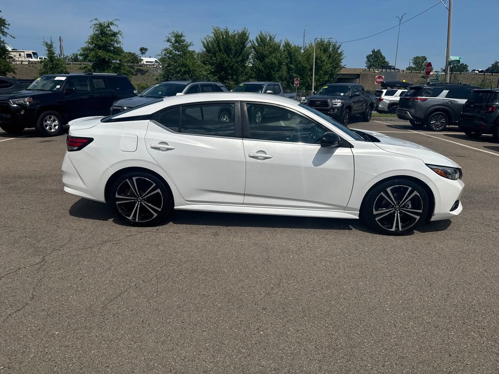 Used 2021 Nissan Sentra SR w/ Trunk Package FWD image 8