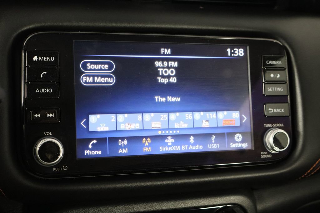 Used 2022 Nissan Kicks SR image 29