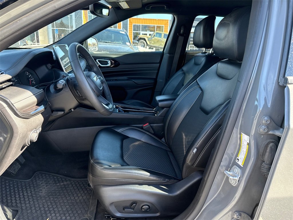 Used 2023 Jeep Compass Altitude w/ Convenience Group image 5