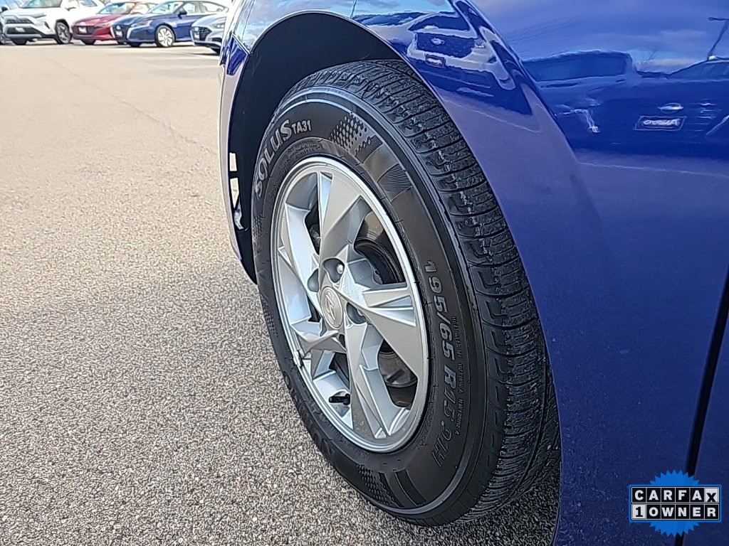 Certified 2023 Hyundai Elantra SE image 34