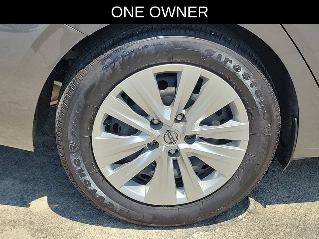 Used 2025 Nissan Sentra S FWD image 5