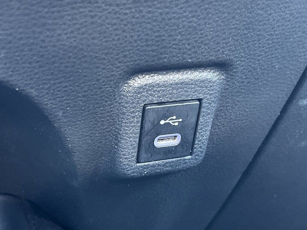 Used 2024 Toyota Corolla LE image 6