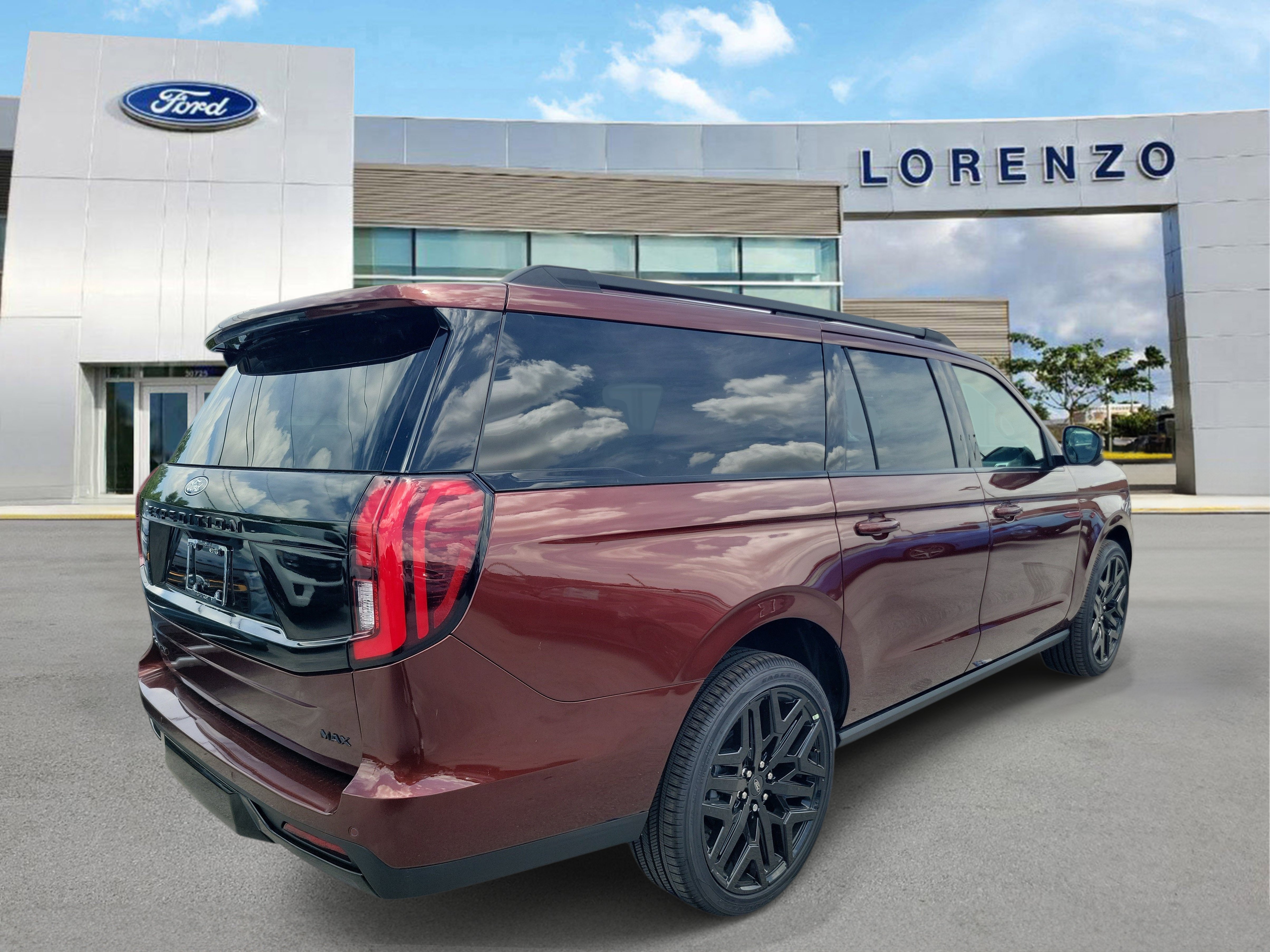 New 2027 Ford Expedition Max Platinum w/ Stealth Performance Package AWD/4WD image 4