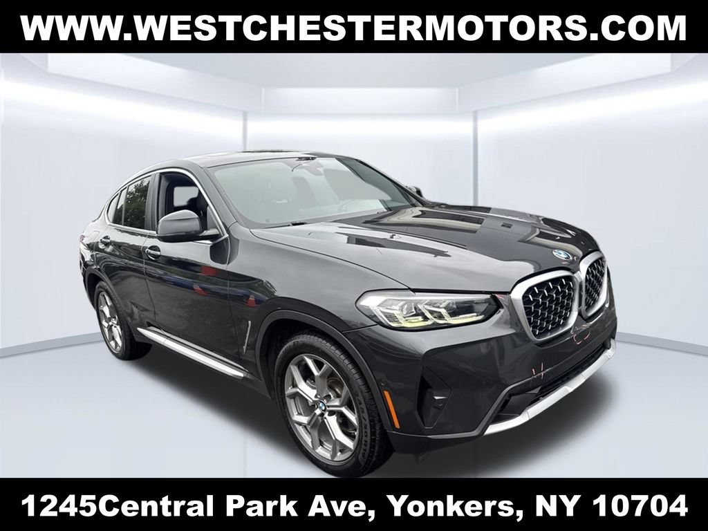 Used 2023 BMW X4 xDrive30i w/ Parking Assistance Package AWD/4WD image 3