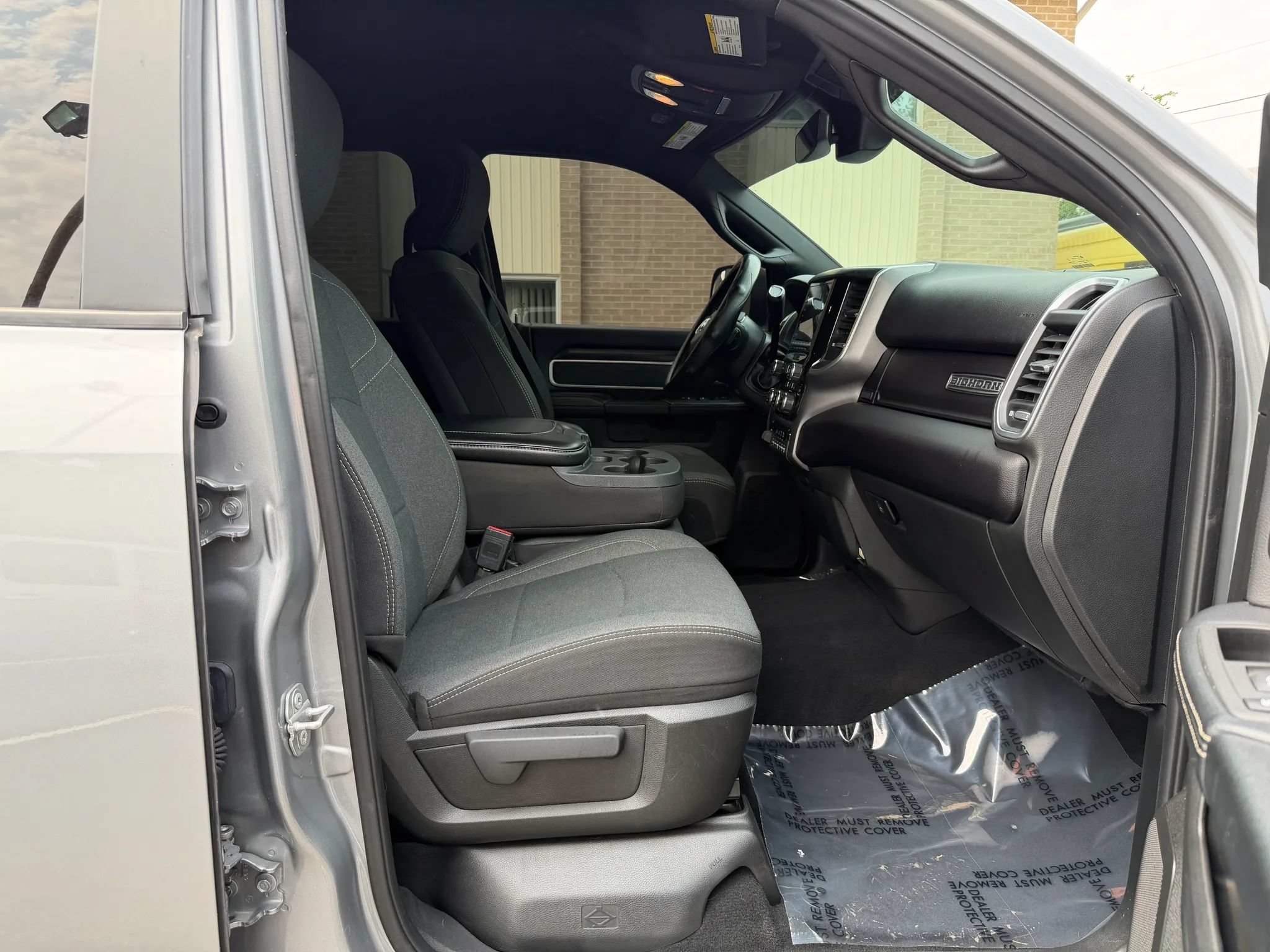 Used 2021 RAM 2500 Big Horn w/ Level 1 Equipment Group AWD/4WD image 31