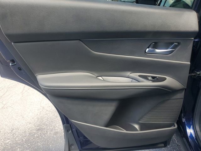 Certified 2025 Nissan Murano SV image 7