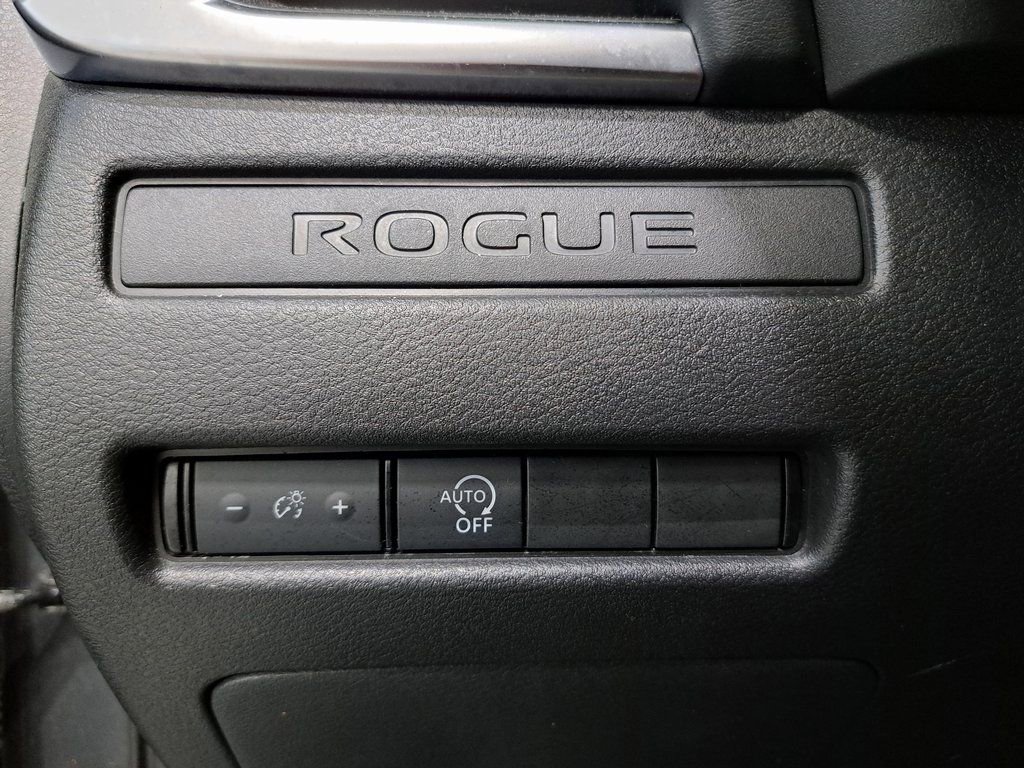 Used 2023 Nissan Rogue S image 13