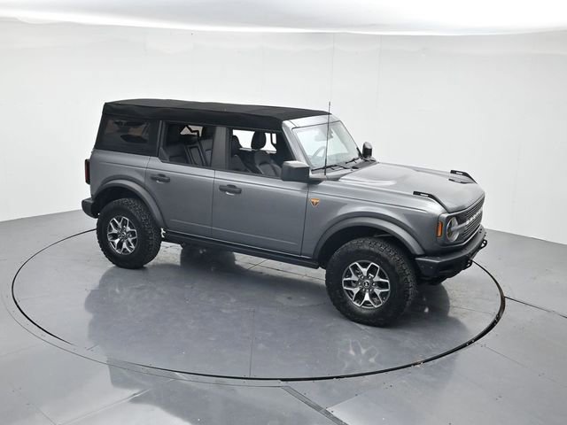 Used 2024 Ford Bronco Badlands image 40