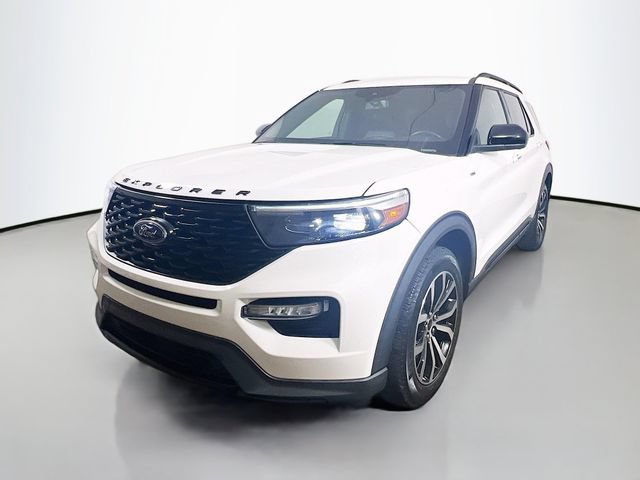 Used 2023 Ford Explorer ST-Line w/ Class IV Trailer Tow Package RWD image 5