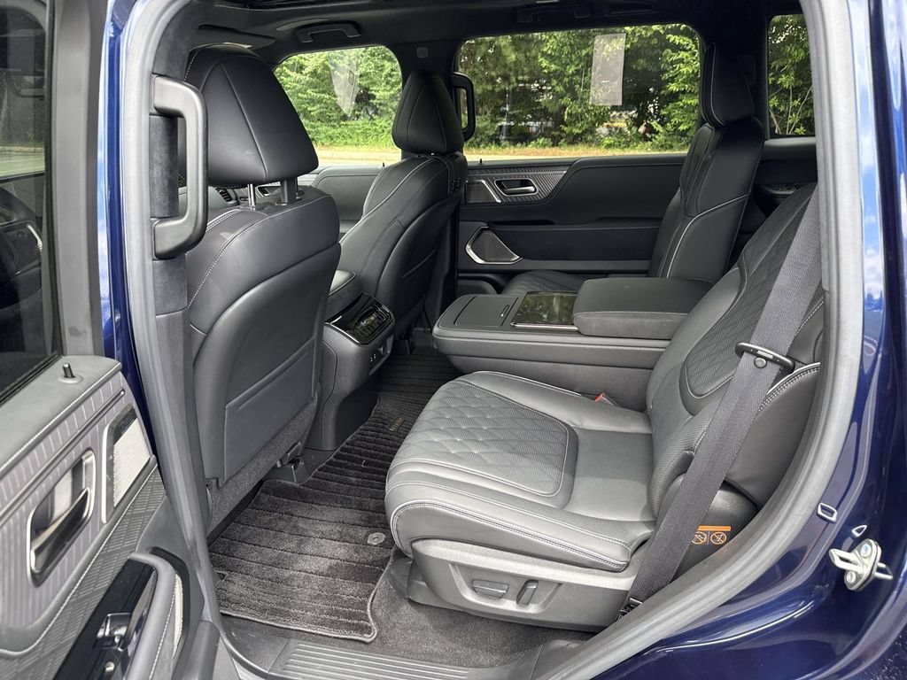 Used 2025 INFINITI QX80 Autograph AWD/4WD image 10