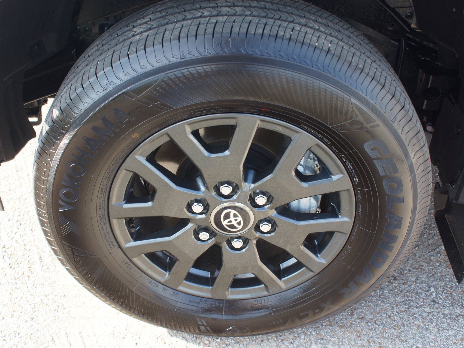 Used 2026 Toyota 4Runner SR5 RWD image 23