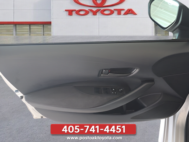 Used 2024 Toyota Corolla LE FWD image 9