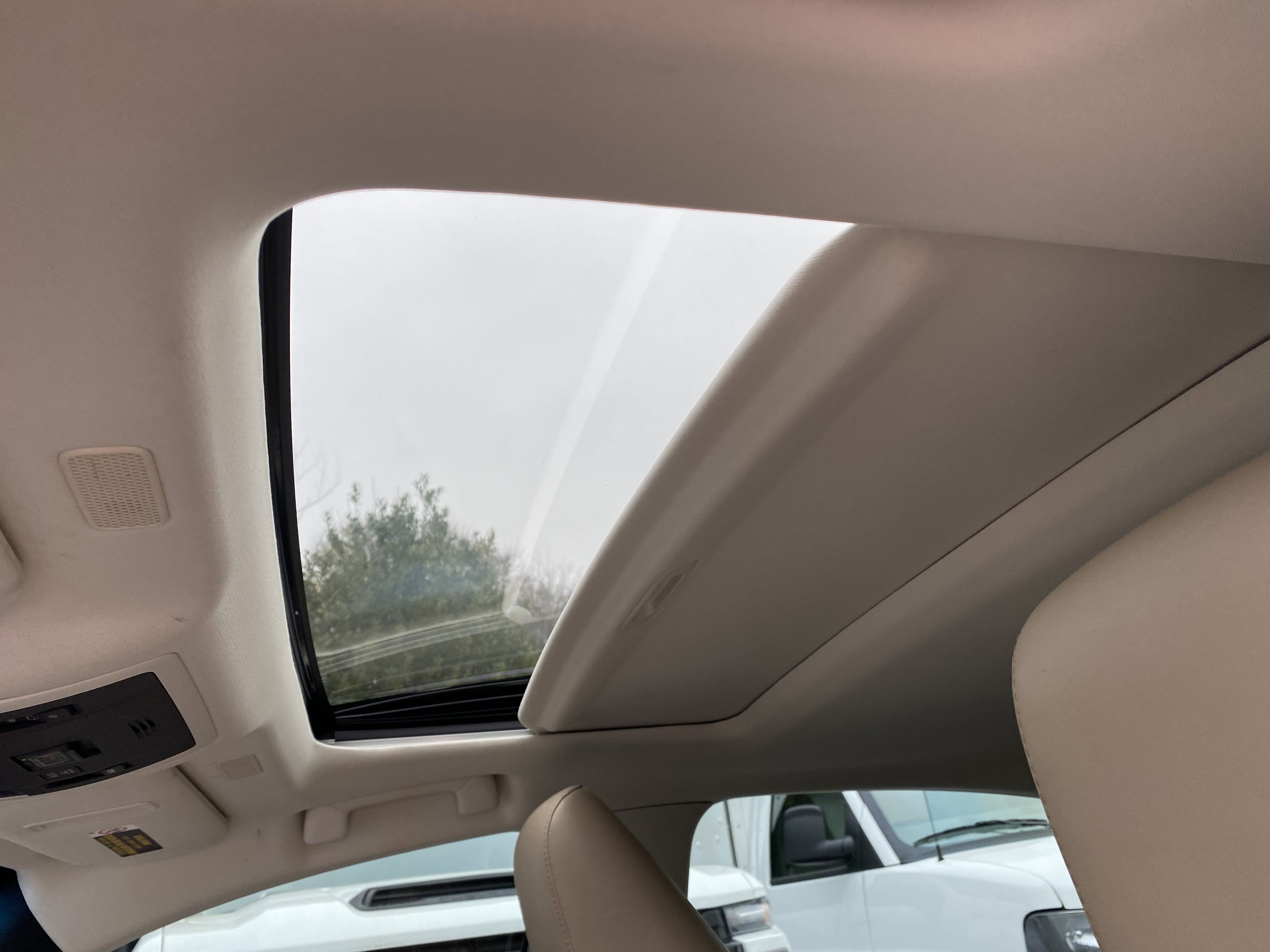 Used 2019 Lexus ES 350 w/ Premium Package image 32