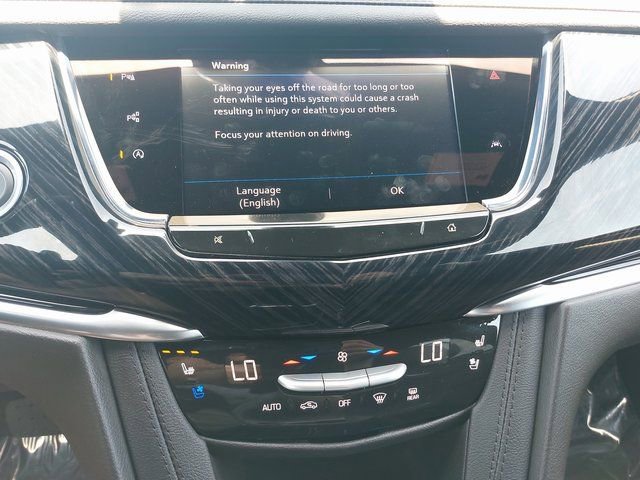 Used 2025 Cadillac XT6 Premium Luxury w/ Technology Package image 23