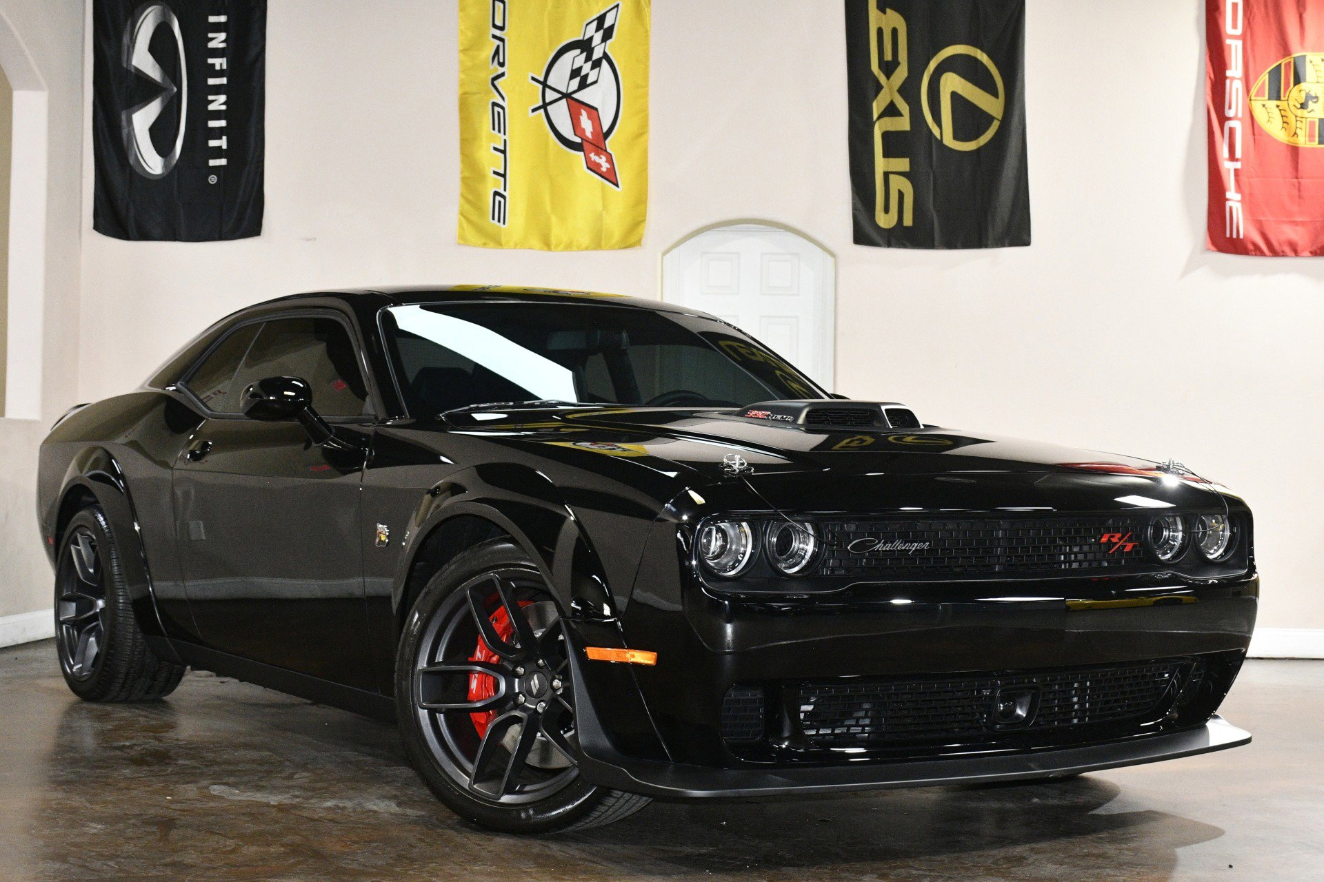 Used 2022 Dodge Challenger R/T Scat Pack RWD image 3
