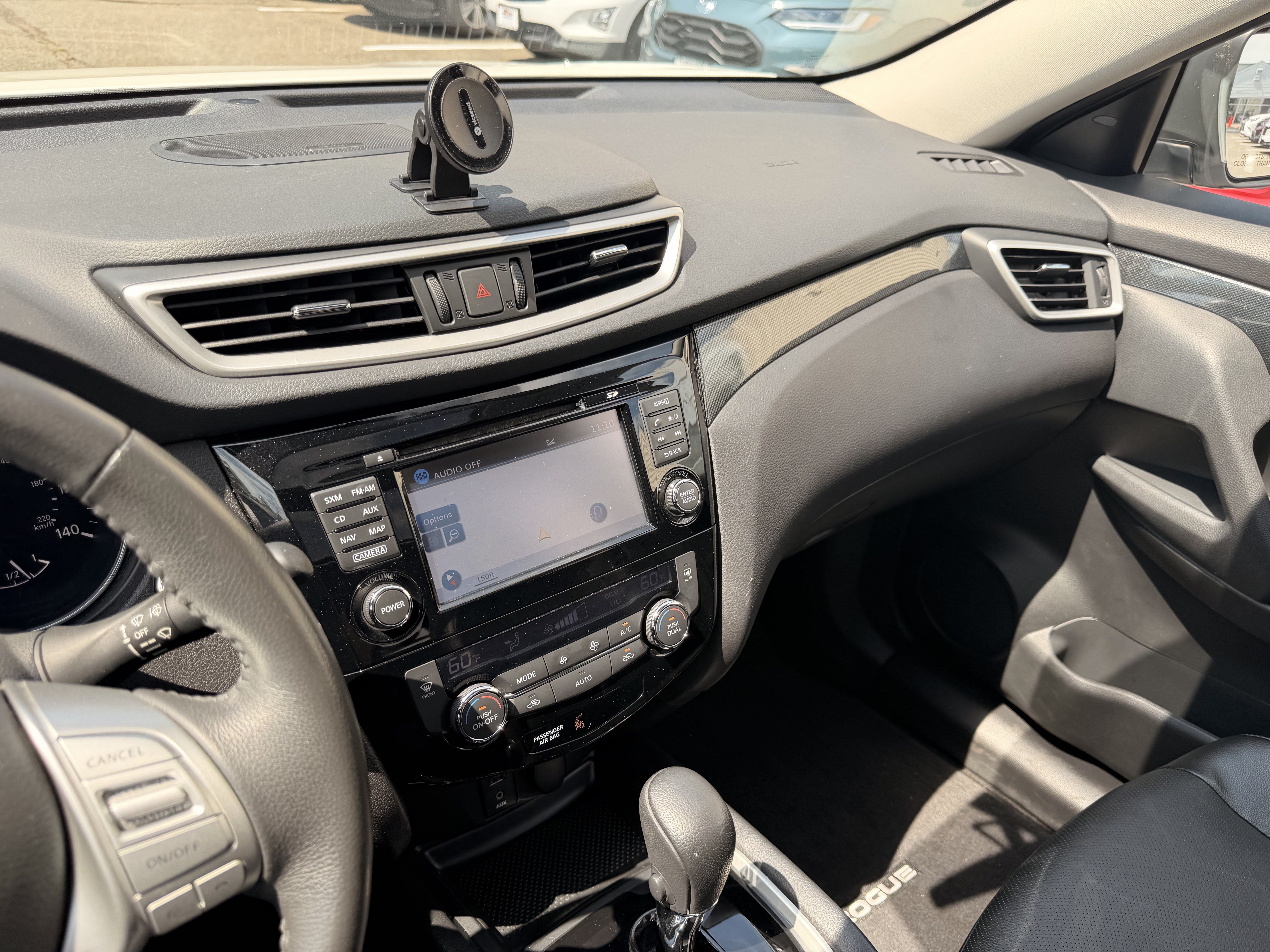 Used 2016 Nissan Rogue SL w/ SL Premium Package AWD/4WD image 17