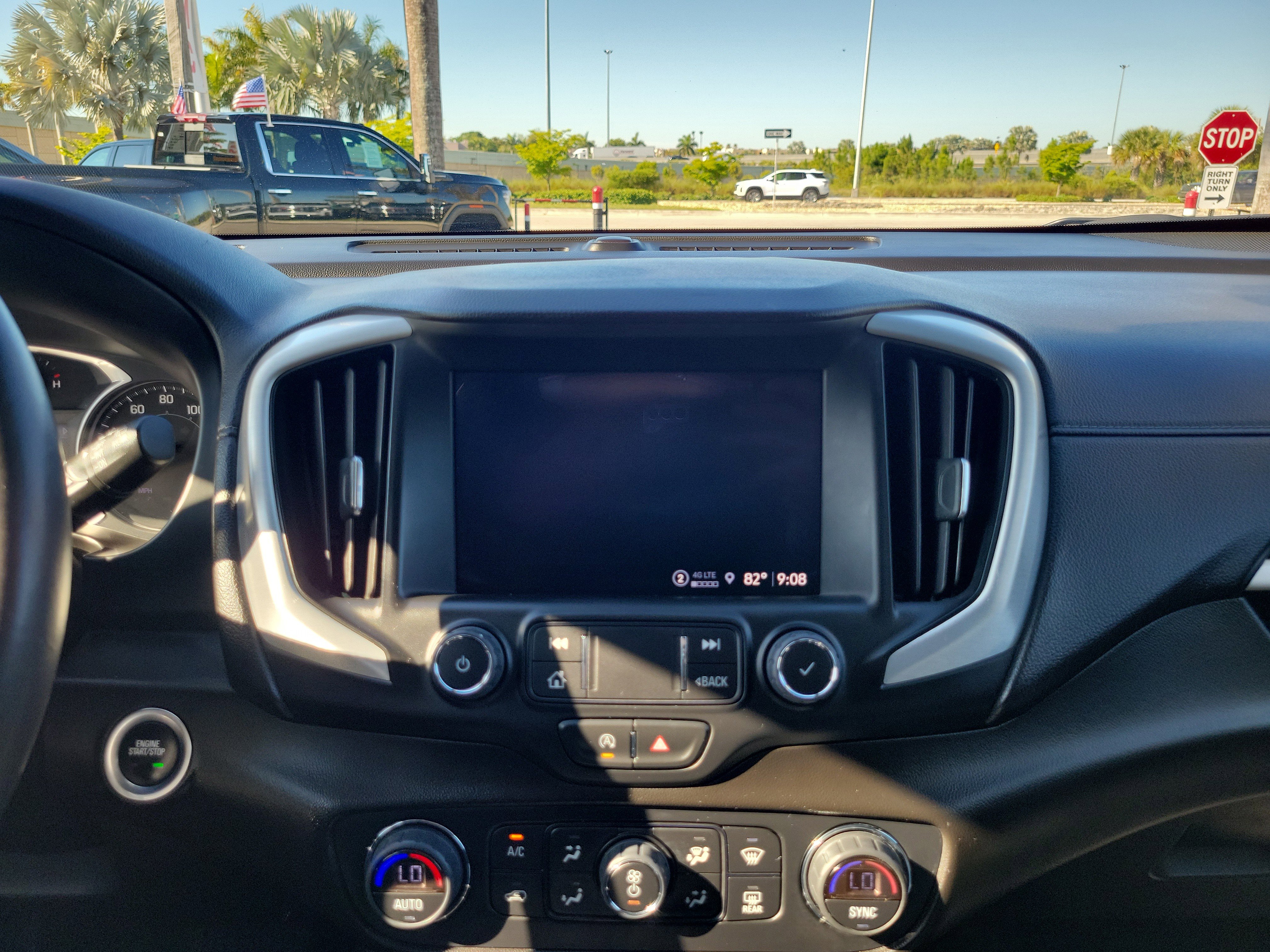 Used 2022 GMC Terrain SLT FWD image 22