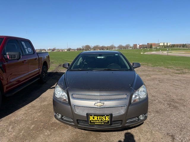 Used 2011 Chevrolet Malibu LTZ FWD image 2