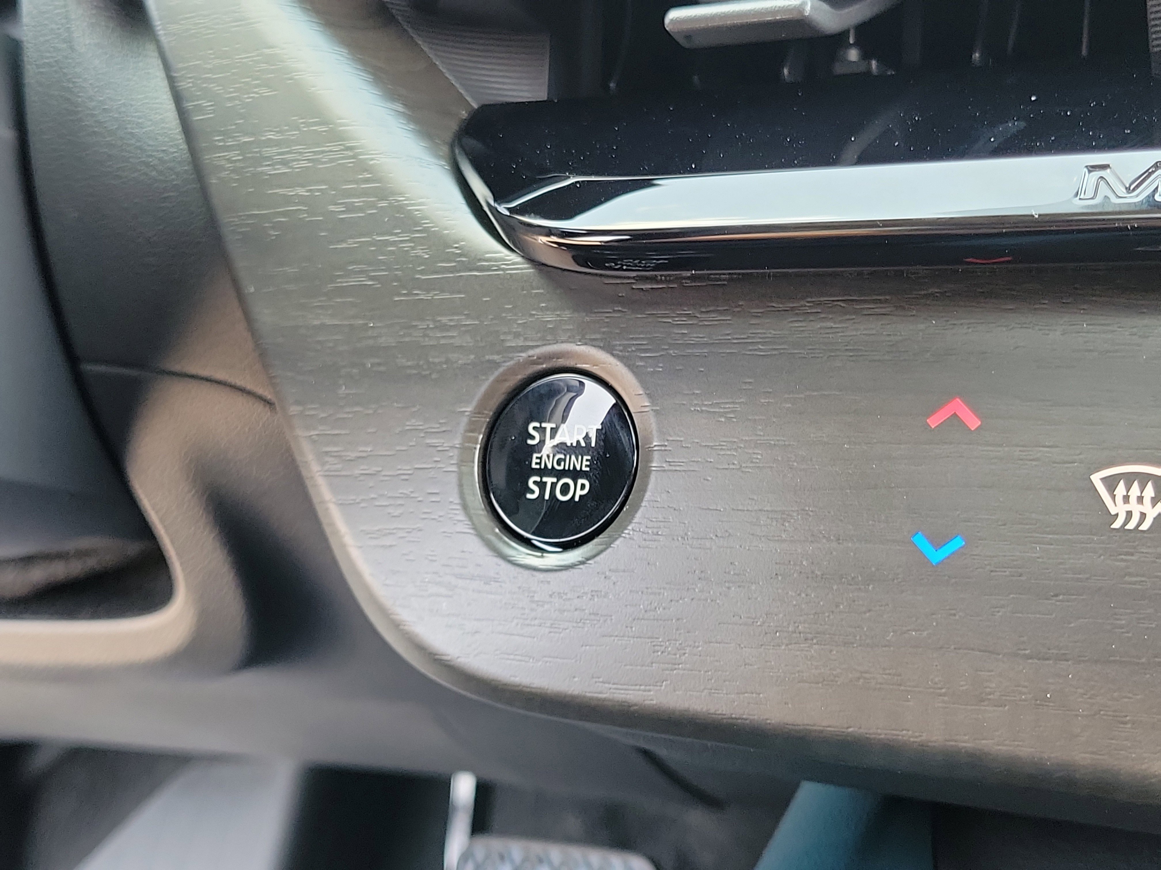 Used 2025 Nissan Murano Platinum w/ Cargo Package image 28