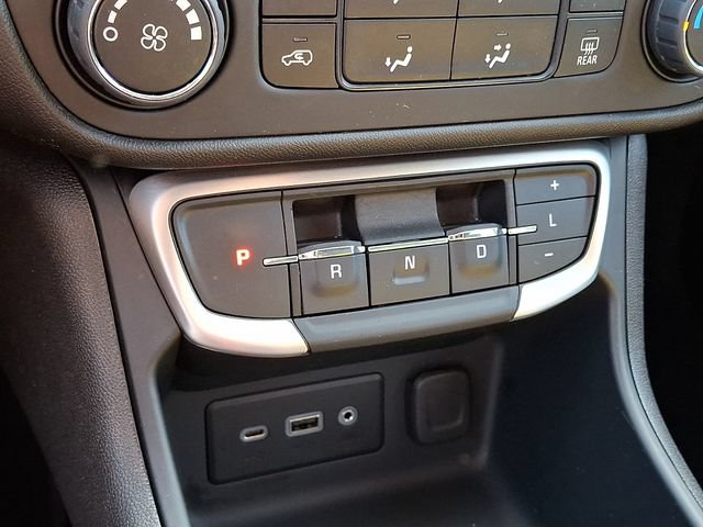 Used 2024 GMC Terrain SLE AWD/4WD image 14