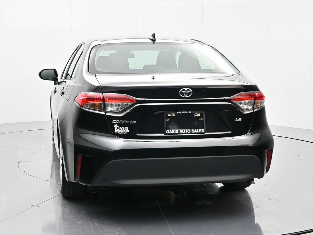Used 2023 Toyota Corolla LE image 6