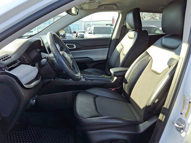 Certified 2022 Jeep Compass Latitude w/ Convenience Group image 17
