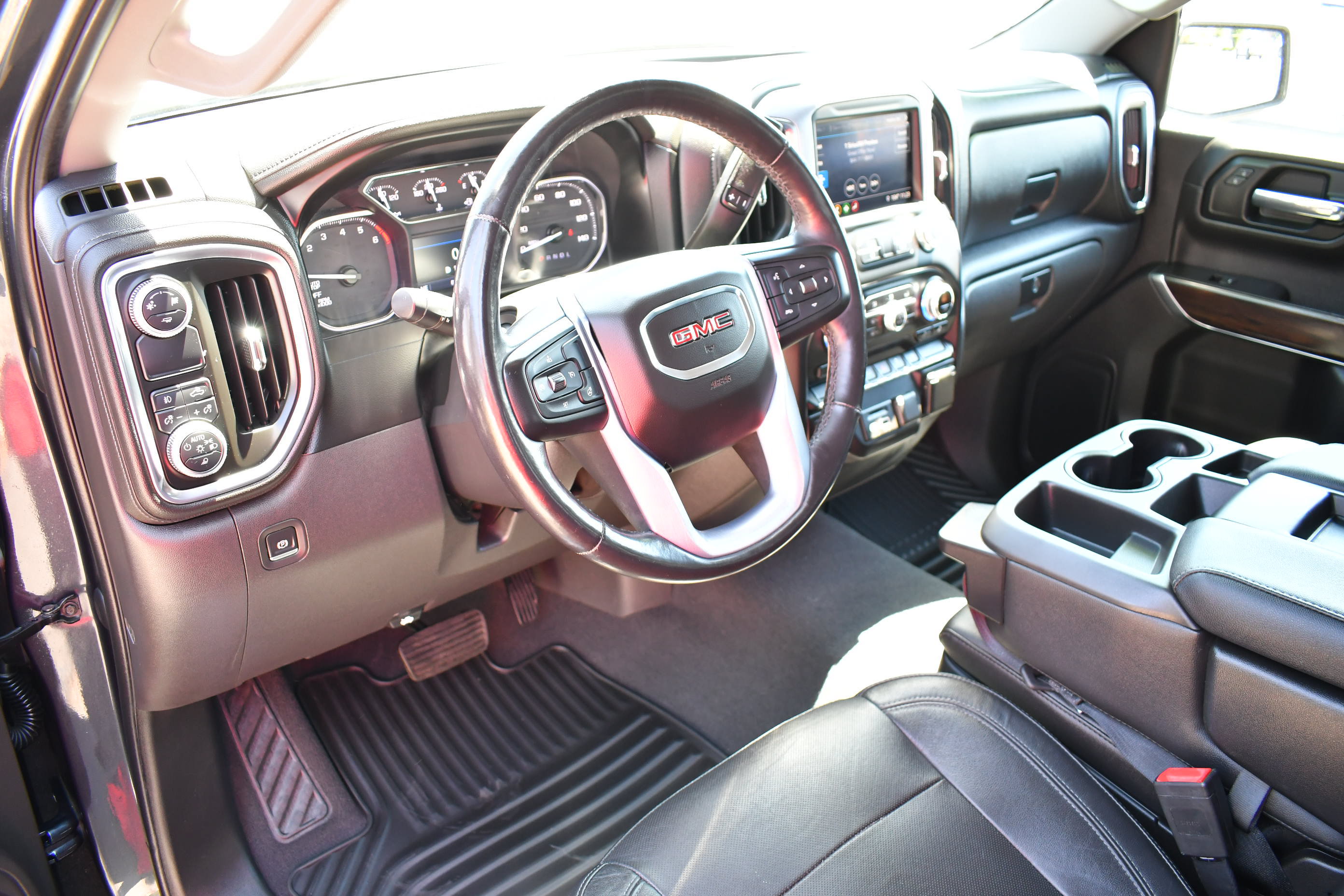 Used 2019 GMC Sierra 1500 SLT RWD image 16