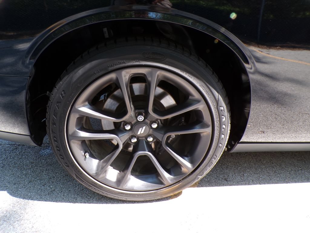 Used 2021 Dodge Challenger R/T Scat Pack RWD image 19