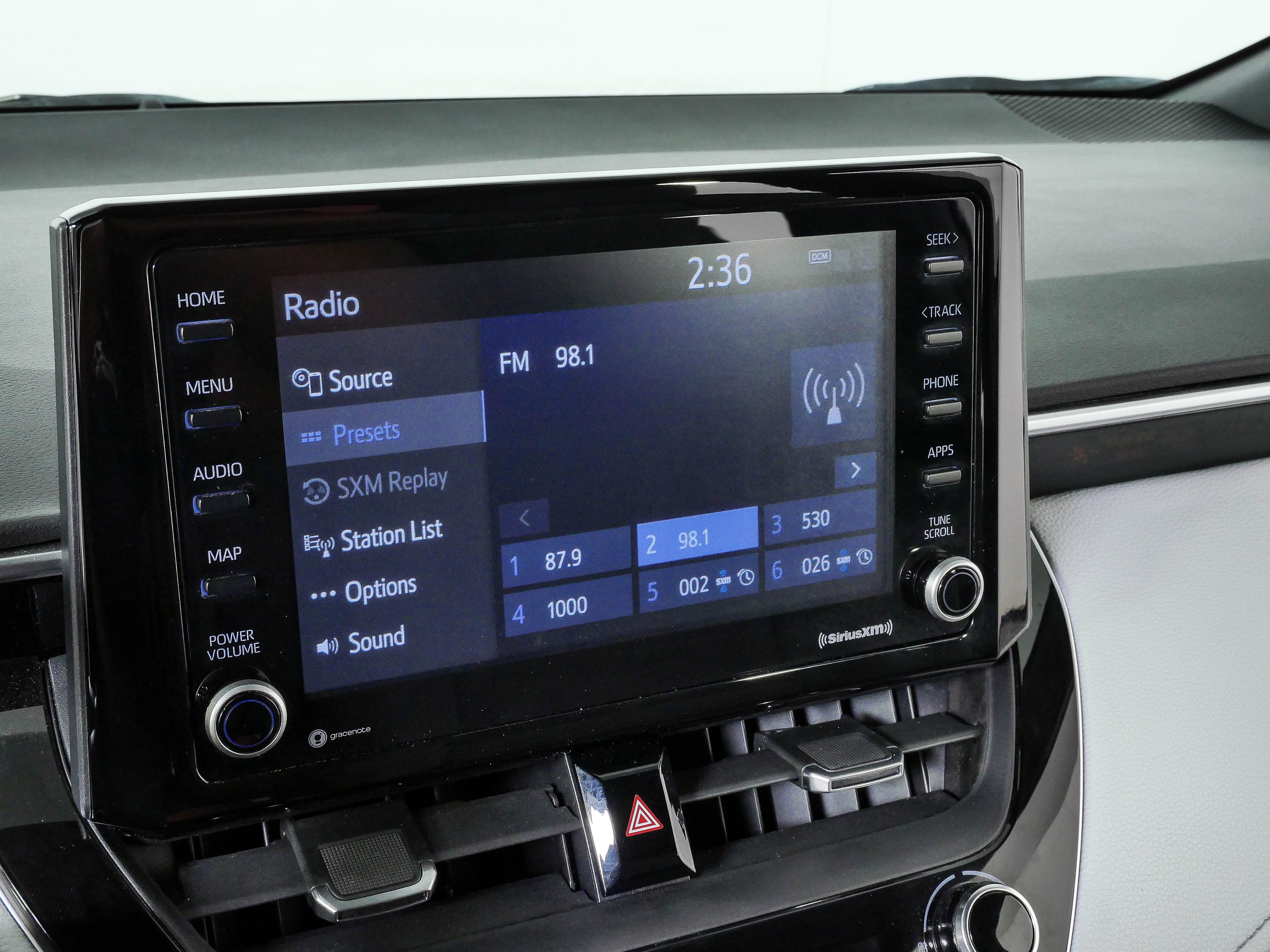 Used 2022 Toyota Corolla SE FWD image 14