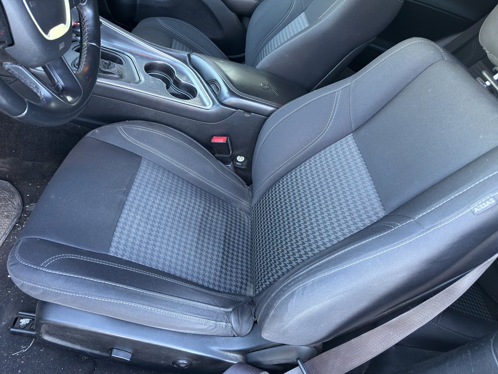 Used 2015 Dodge Challenger R/T w/ Quick Order Package 28B R/T image 9