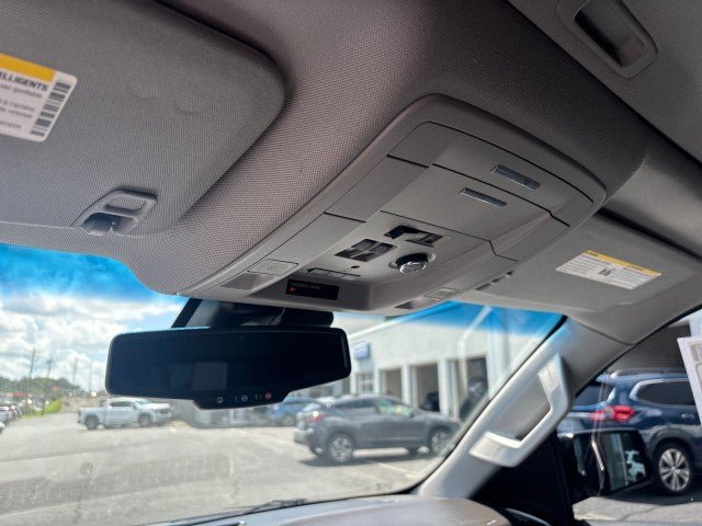 Used 2018 Chevrolet Suburban LT AWD/4WD image 27