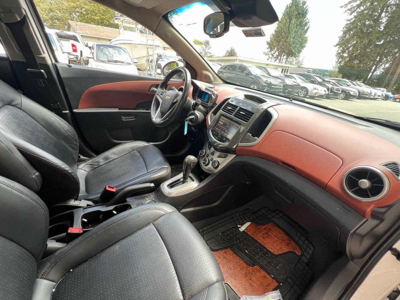 Used 2014 Chevrolet Sonic LTZ w/ Fun and Sun Package FWD image 19