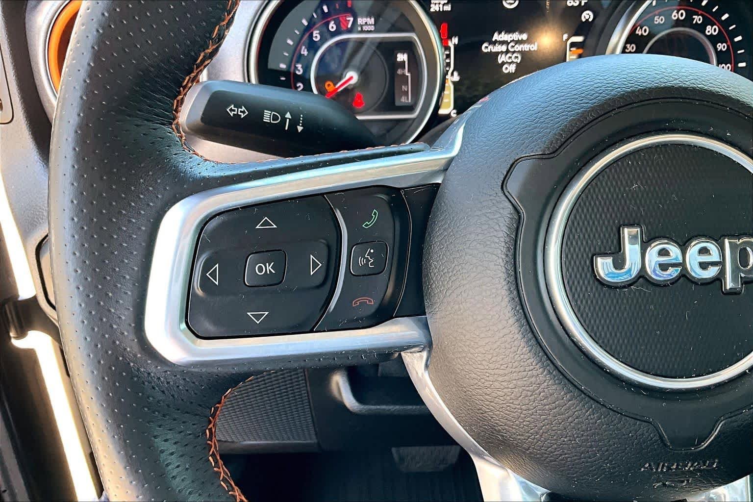Used 2021 Jeep Gladiator Mojave AWD/4WD image 23