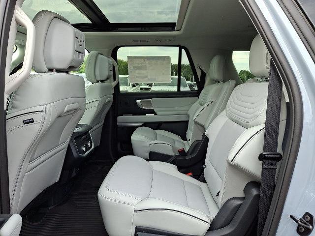 New 2027 Ford Expedition Max Platinum w/ Platinum Ultimate Package AWD/4WD image 6