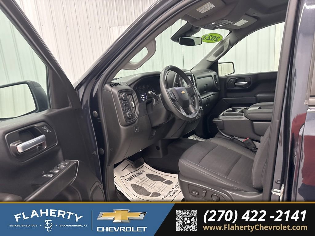 Used 2023 Chevrolet Silverado 1500 Custom AWD/4WD image 9