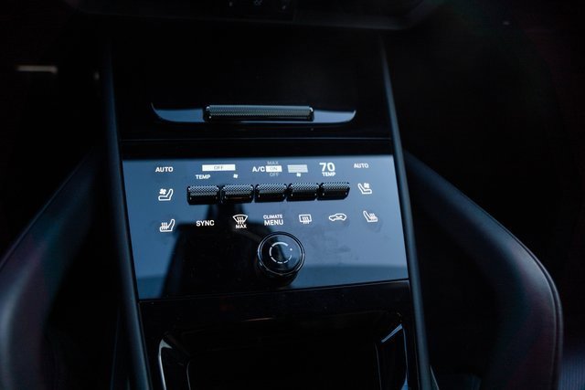 Used 2025 Porsche Cayenne GTS image 19