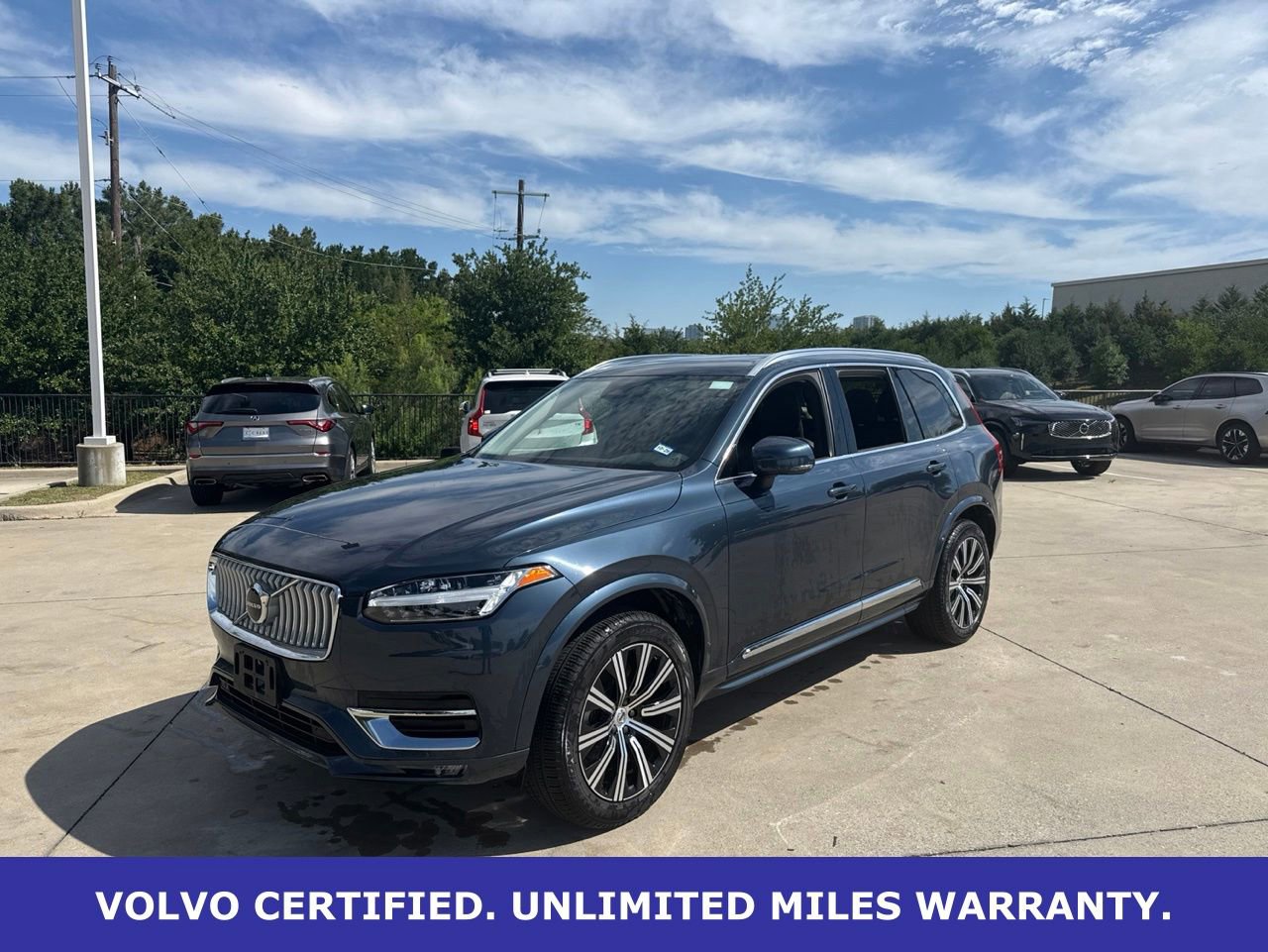 Certified 2025 Volvo XC90 B5 Core AWD/4WD image 1