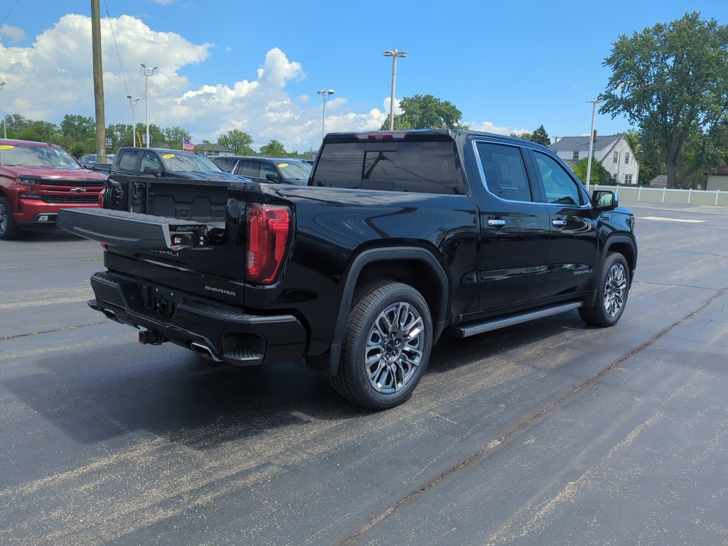 Certified 2023 GMC Sierra 1500 Denali Ultimate AWD/4WD image 9
