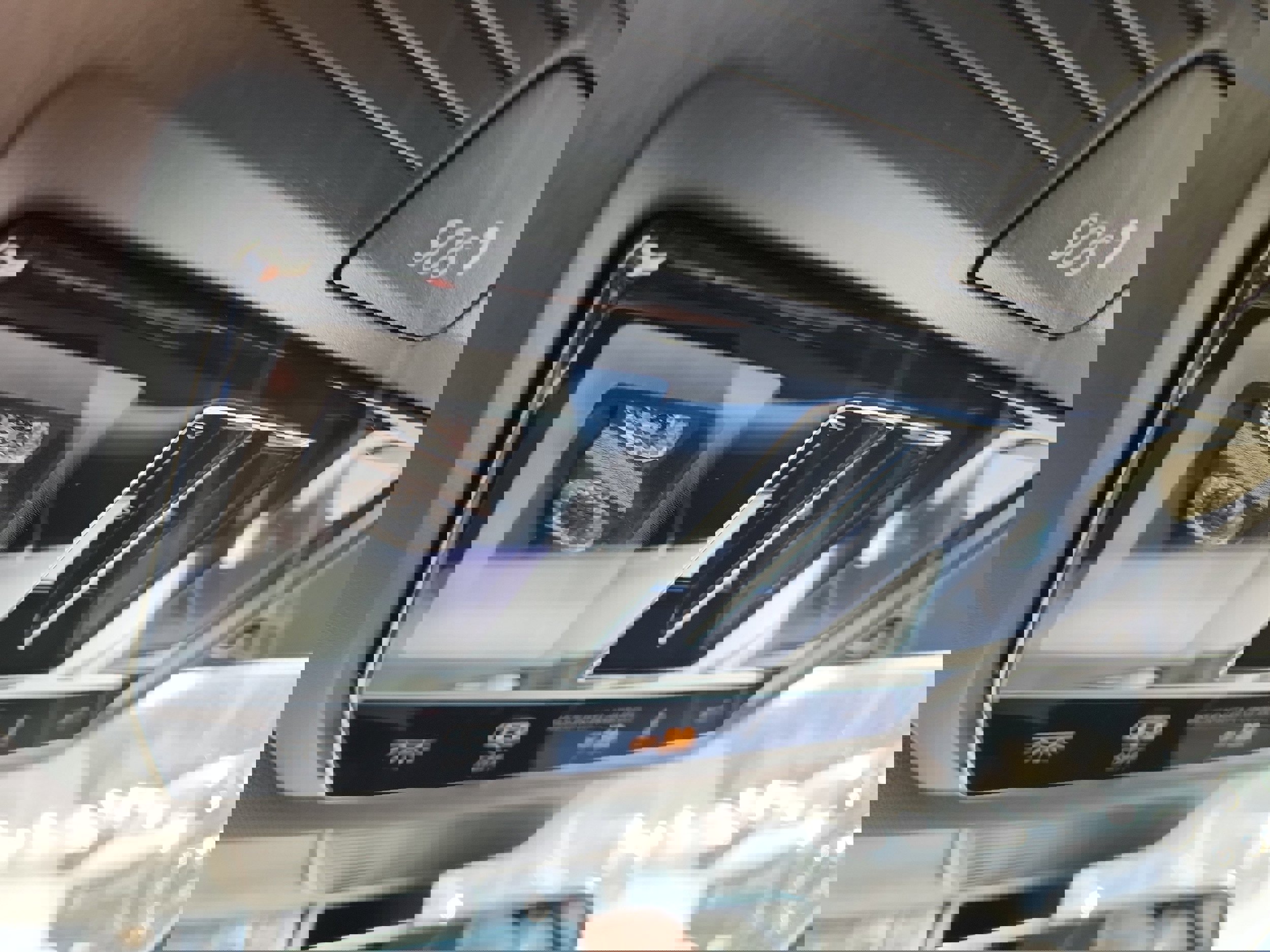 New 2026 Volkswagen Tiguan SE R-Line image 22