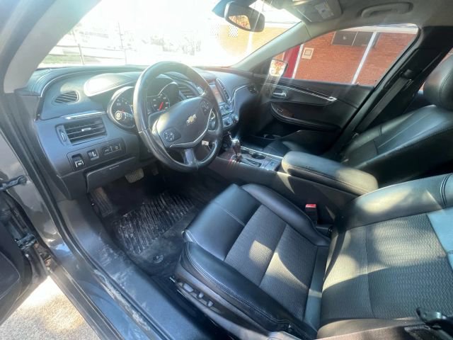 Used 2014 Chevrolet Impala LT w/ Convenience Package image 8