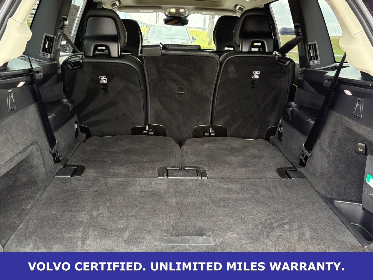 Certified 2024 Volvo XC90 B5 Plus w/ Protection Package Premier AWD/4WD image 37